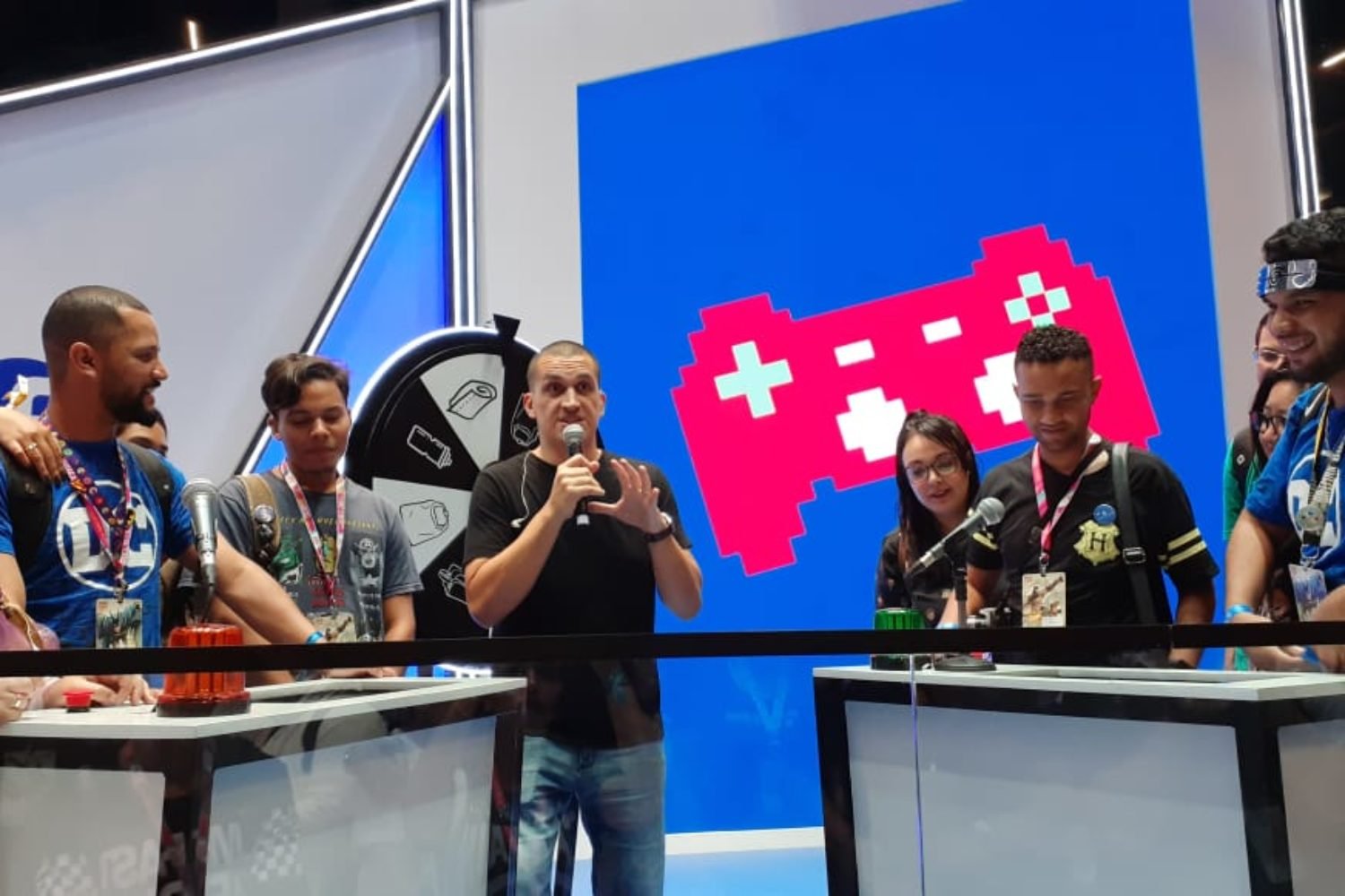 CCXP19 Anderson Gaveta comanda o palco do Facebook