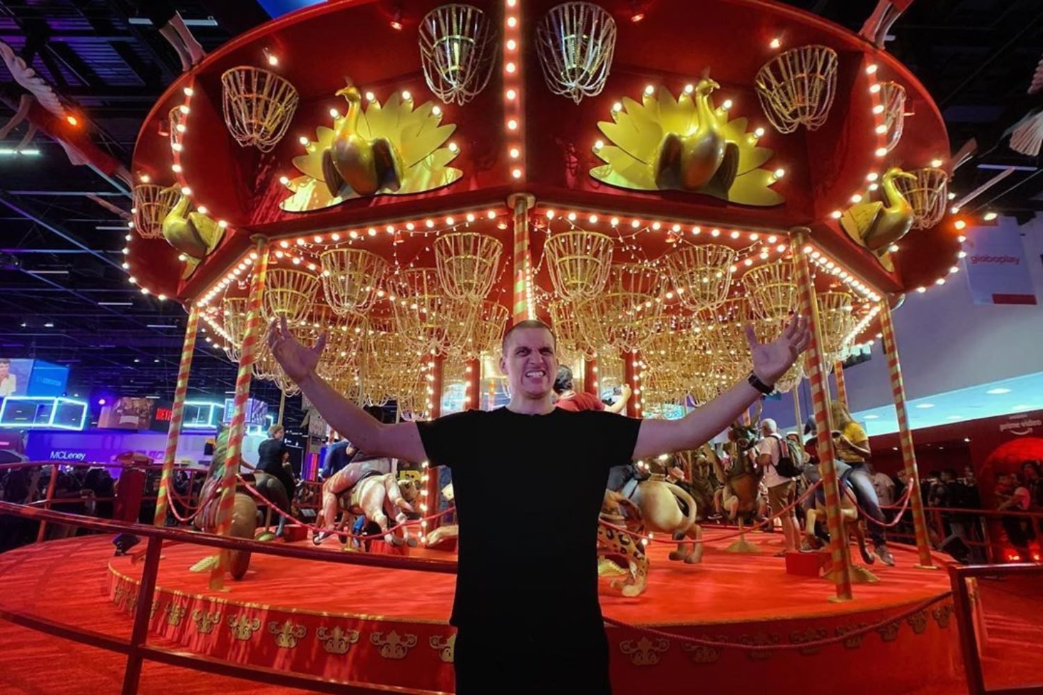 Gaveta e Amazon Prime Video na CCXP