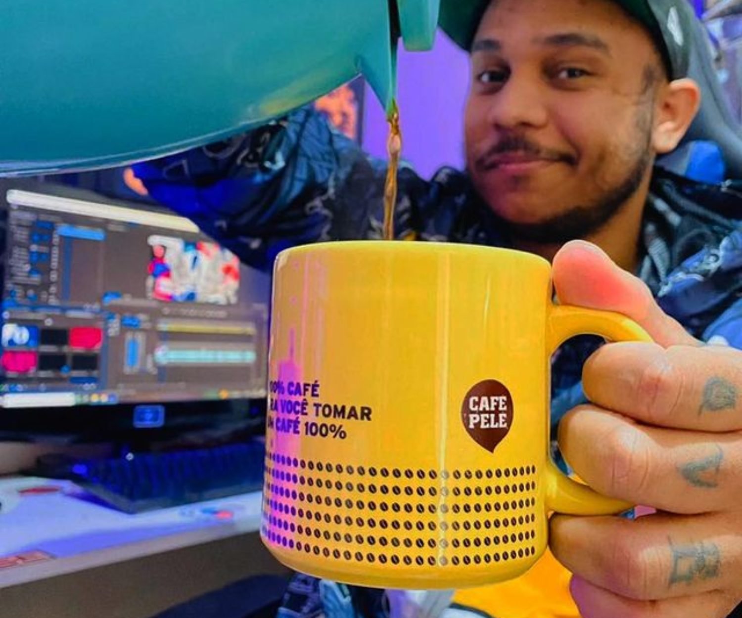 Load Comics e Café Pelé se unem para fortalecer o corre de quem não pode parar