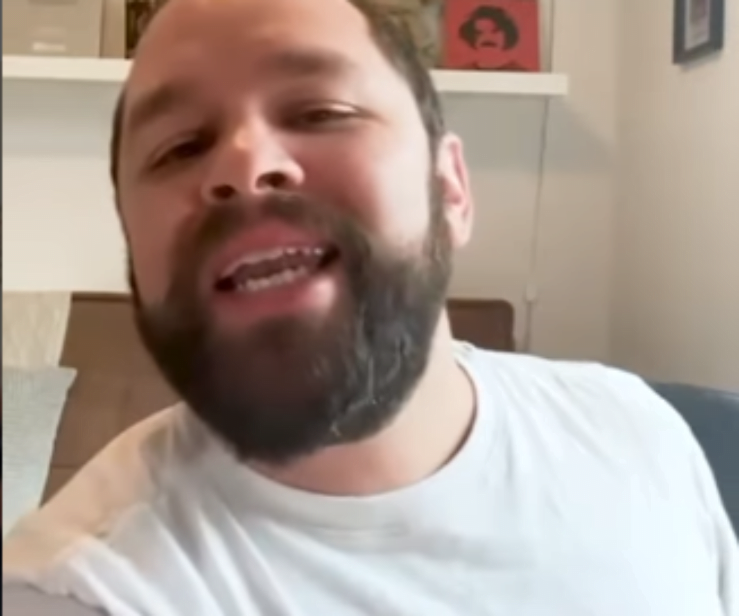 Thiago Romariz divulgando o NOW da Claro